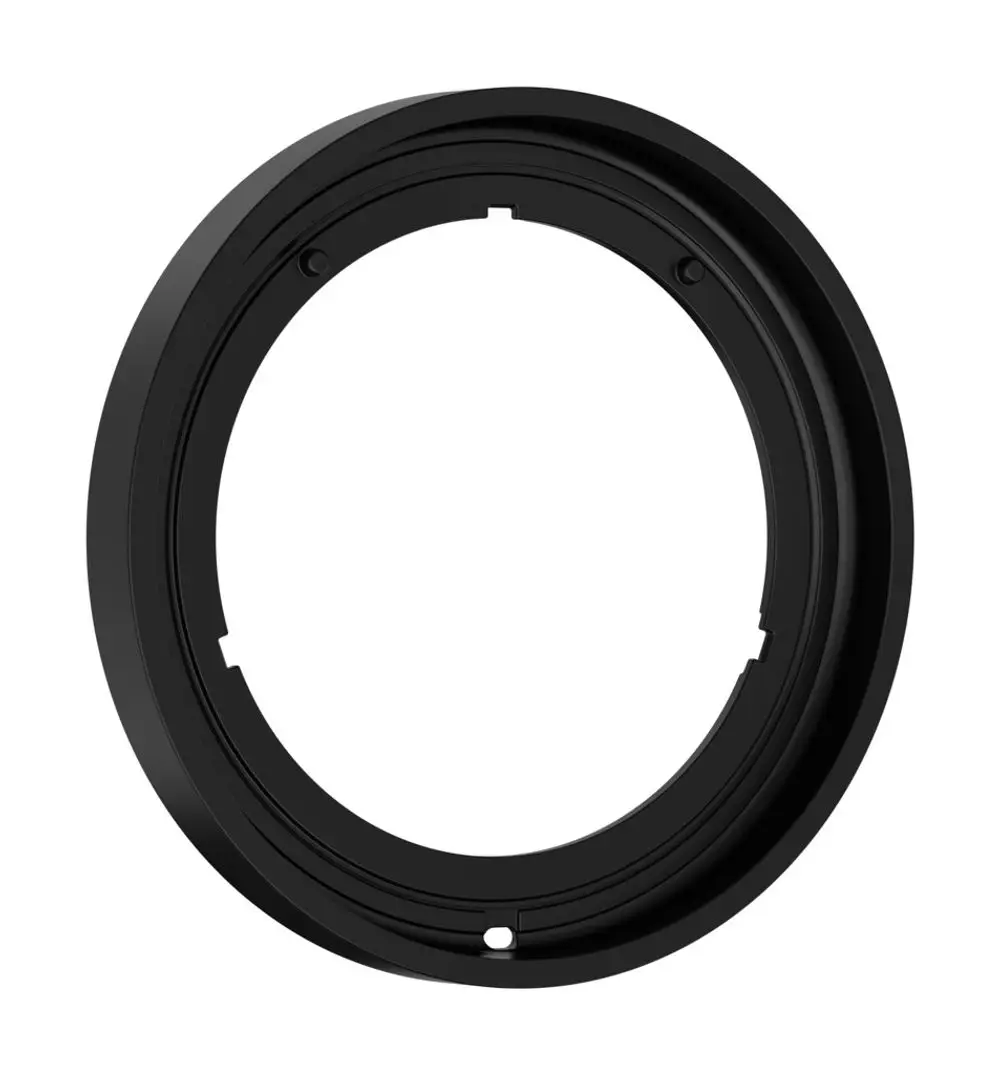 Schwarze ringförmige Rosette von Hansgrohe, offen in der Mitte. Klares Design, passend für verschiedene Anwendungen im Sanitärbereich.